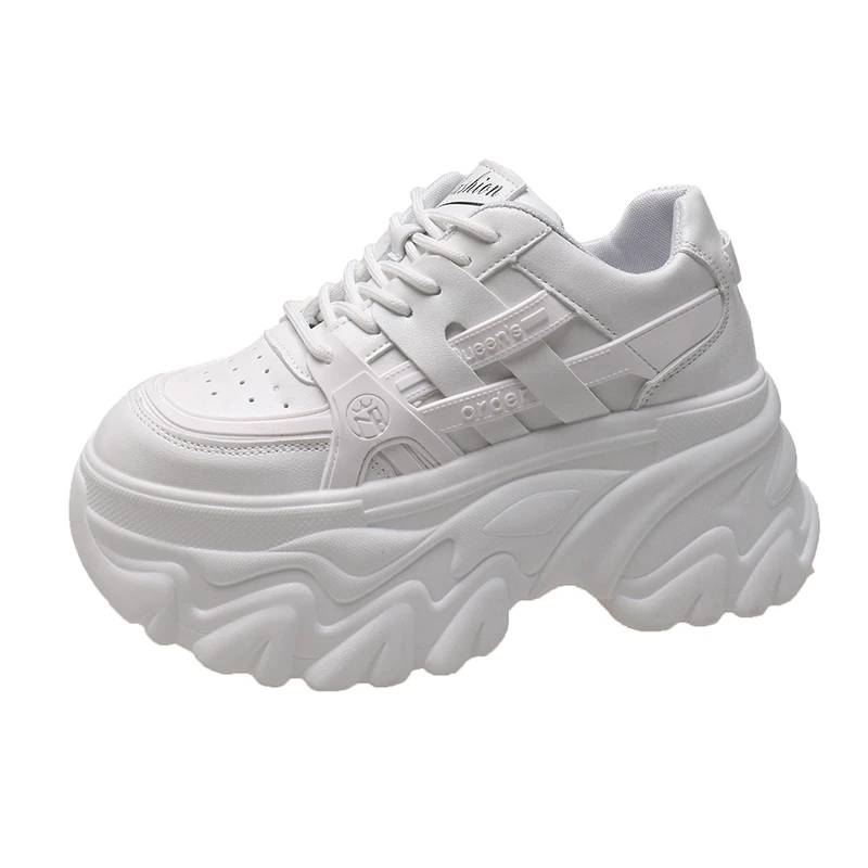 Белые массивные кроссовки, женские Новые осенние спортивные туфли для папы на платформе со скрытым каблуком, Женская Повседневная обувь из дышащей сетки на шнуровке, 8 см